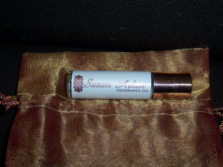 SUSAN ARKIN FRAGRANCE OIL logo