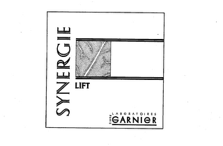 SYNERGIE LIFT LABORATOIRES PARIS GARNIER logo