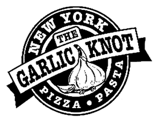THE GARLIC KNOT NEW YORK PIZZA PASTA logo