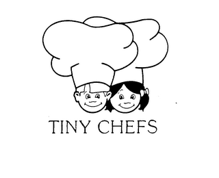 TINY CHEFS logo