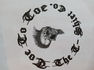 TOE TO TOE THE T-SHIRT CO. logo
