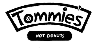 TOMMIE'S HOT DONUTS logo