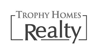 TROPHY HOMES REALTY logo