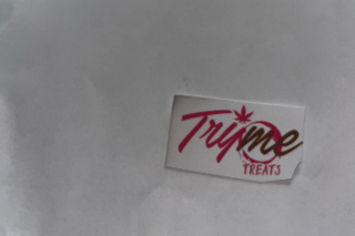 TRYME TREATS logo