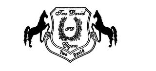 TWO DAVID CIGARS TD logo