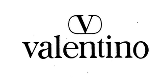 V VALENTINO logo