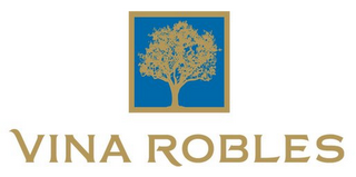 VINA ROBLES logo