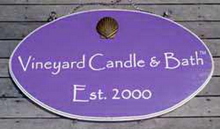 VINEYARD CANDLE & BATH EST. 2000 logo