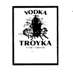 VODKA TROYKA EXTRA SMOOTH logo
