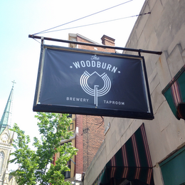 W WOODBURN BREWERY TAPROOM logo