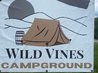 WILD VINES CAMPGROUND logo