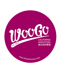 WOOGO EST. 2013 CALIFORNIA SMOOTHIES WWW.WOOGOJUICE.COM logo