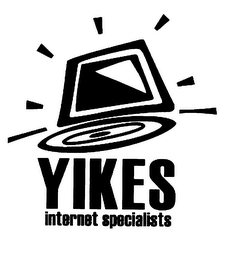 YIKES INTERNET SPECIALIST logo