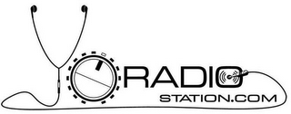 YO RADIO STATION.COM logo