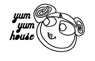 YUM YUM HOUSE logo
