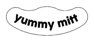 YUMMY MITT logo