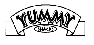 YUMMY SNACKS logo